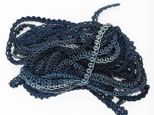 Single Loop, Fancy Trim by Tentakulum Painters Threads - WATERHOUSE