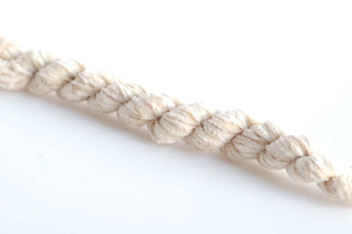 SC 404 Winter White - The Needle & Thread Emporium
