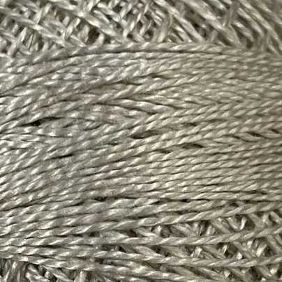 Valdani Perle Cotton 8 : SOLIDS