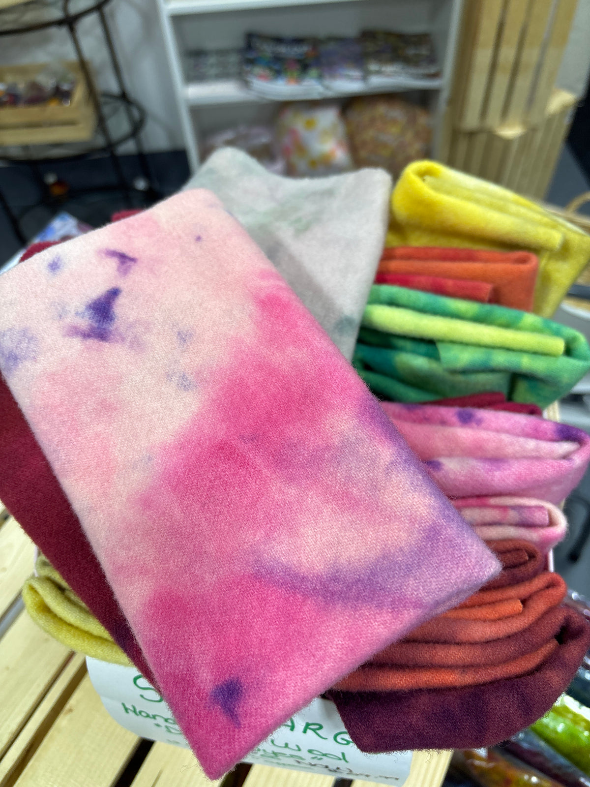 Double Dyed Wool (tye-dyed)