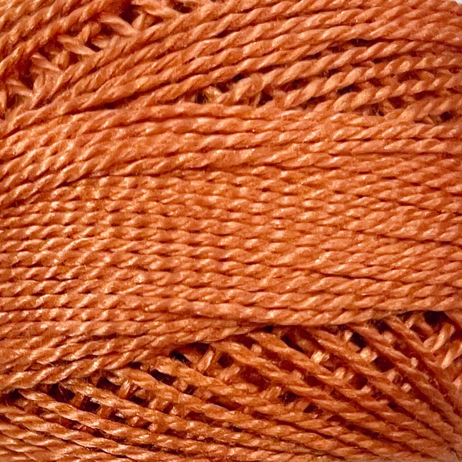 721 - BAKES PUMPKIN, Valdani Perle Cotton 8, Solid