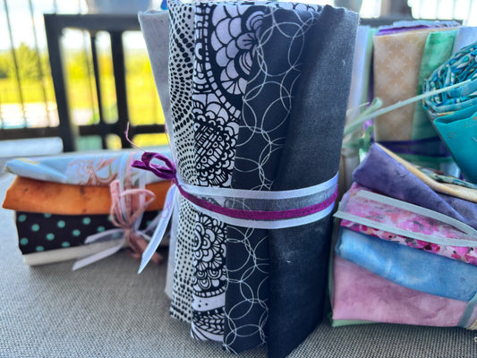Black & White with Magenta - CURATED FAT 1/4 BUNDLE (7)