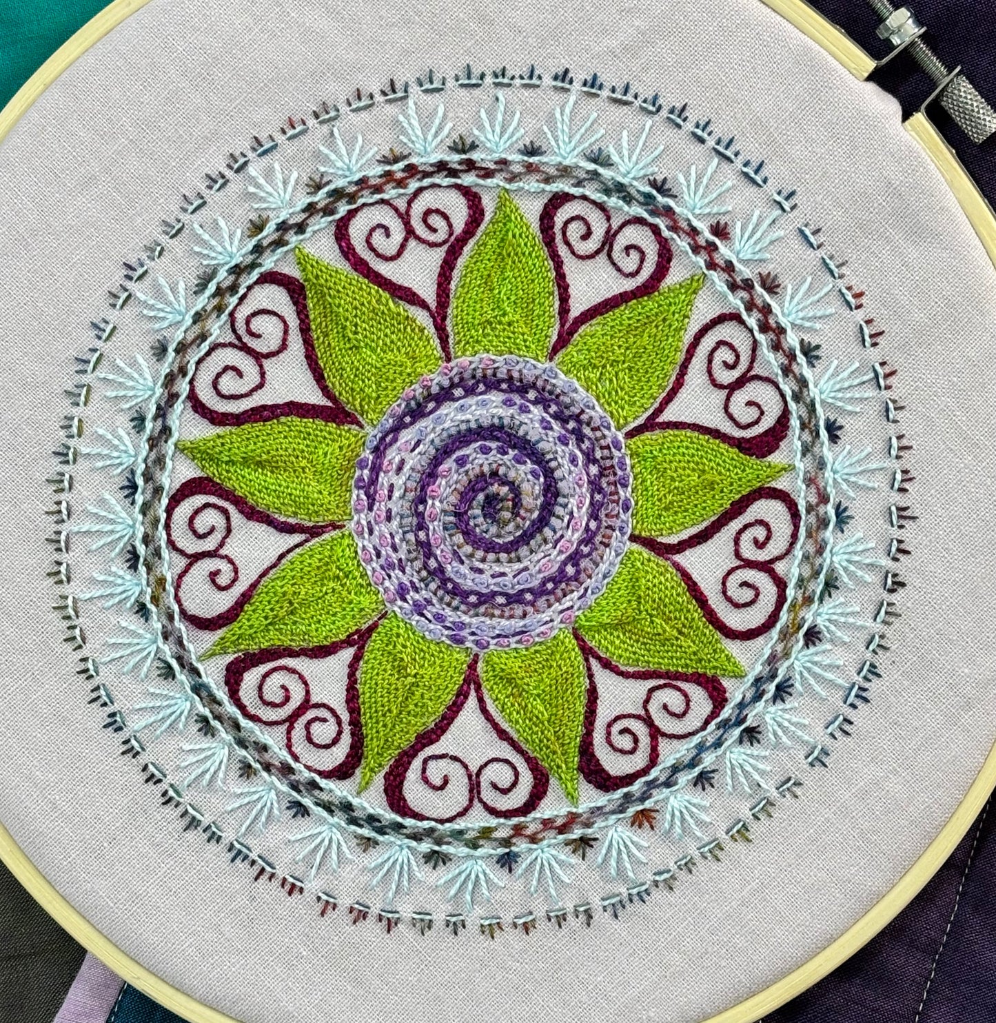 "MANDALA-MY-HEART" Embroidery Pattern, Barbie Attrill Designs