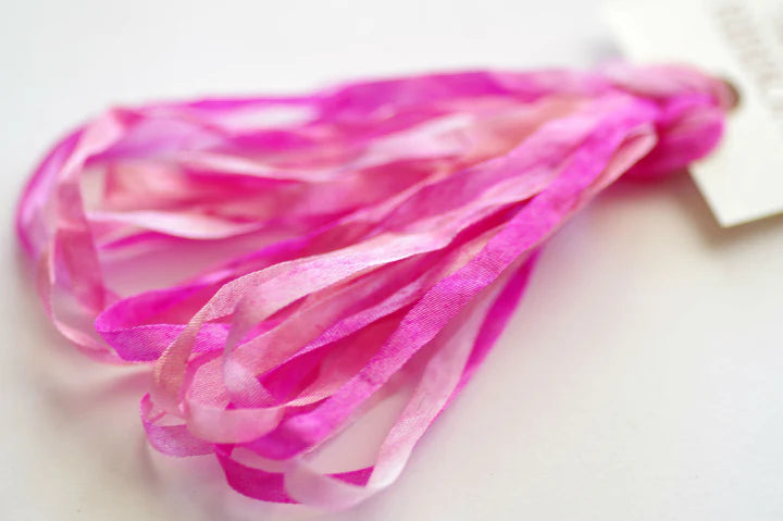 SR4 017 Flamingo Pink - The Needle & Thread Emporium